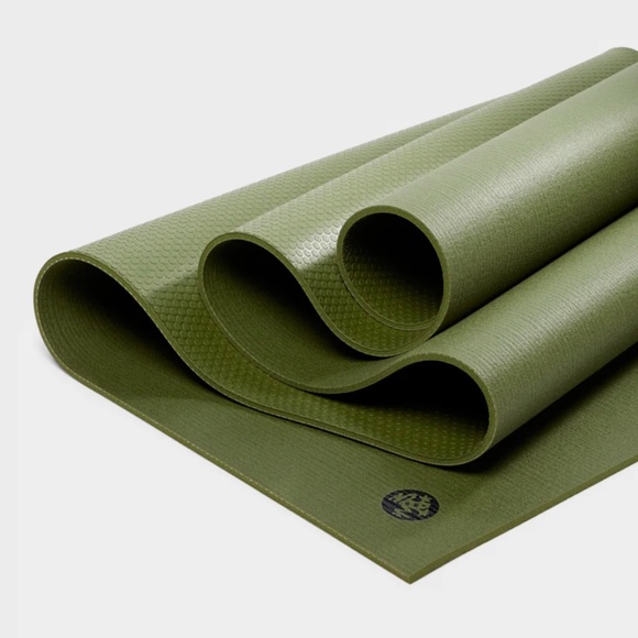 Manduka PRO Yoga Mat 6mm (Earth) - Picture 2 of 4